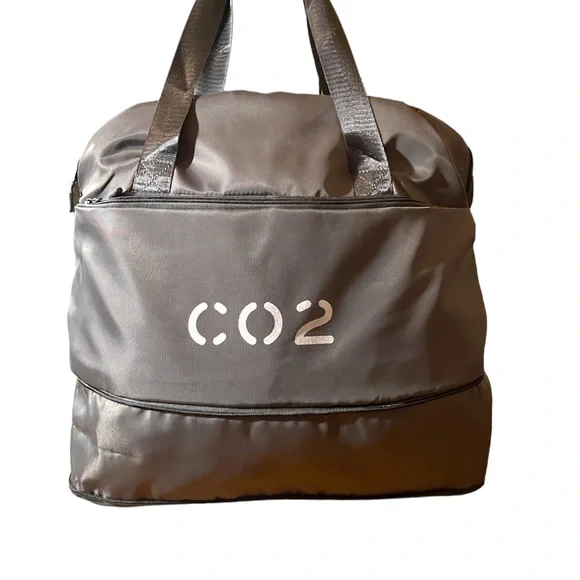 Extendable CO2 Gym Tote - Picture 2 of 6